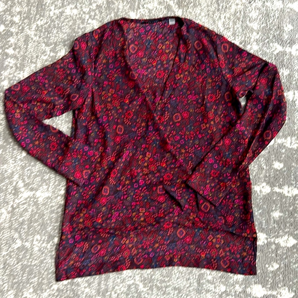 Twist front floral T Tahari Blouse